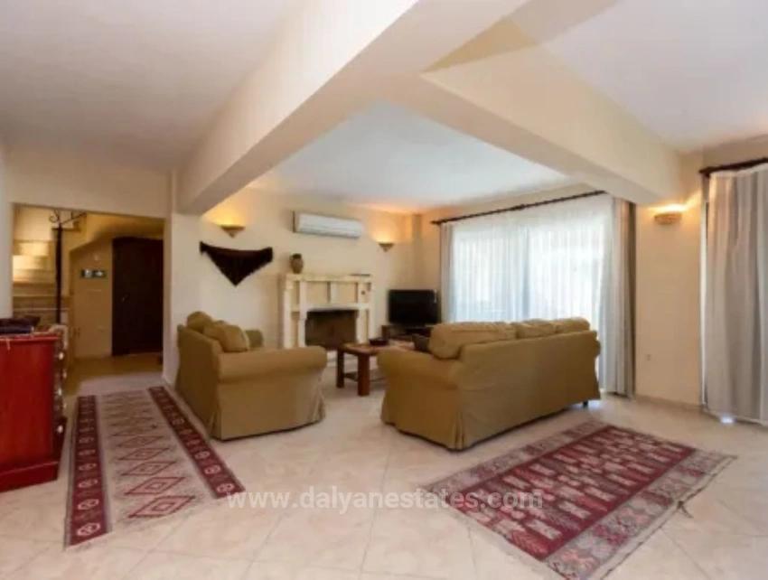 Doğayla İç İçe, Zarif Bir Dağ Villası