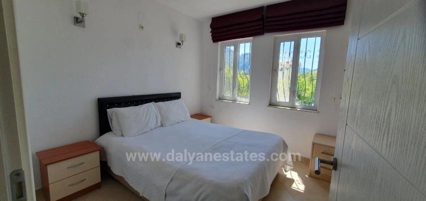 Bluebells Apart —Güneşle Aydınlanan Huzurlu Bir Yaşam