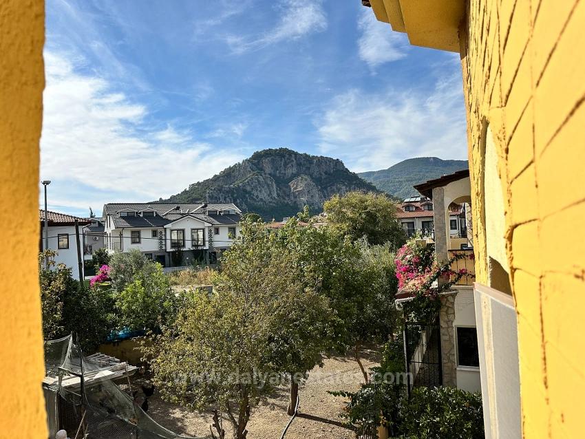 Dalyan Merkezinde Sessiz, Işıklı Ve Zamansız Bir Aile Evi