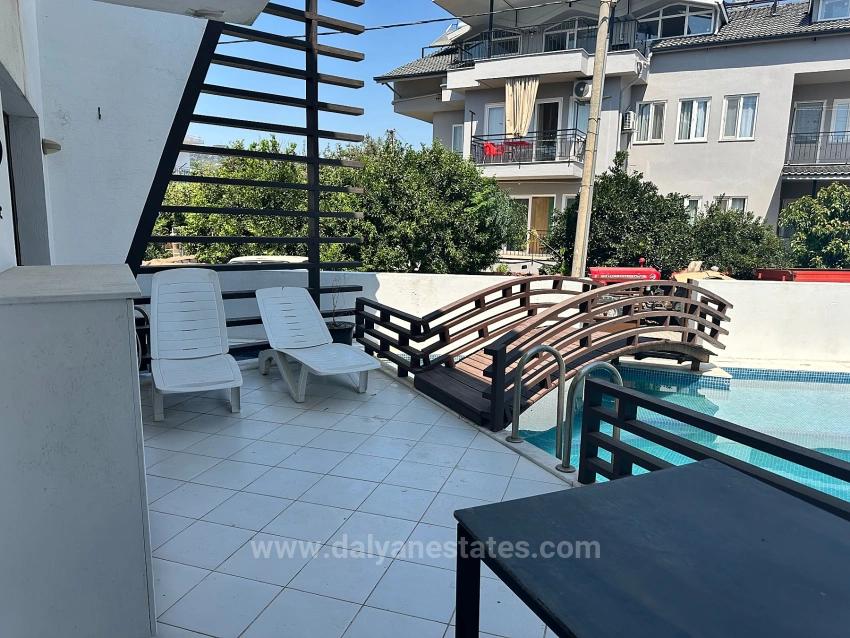 Nehirle Bütünleşen Modern Şıklık