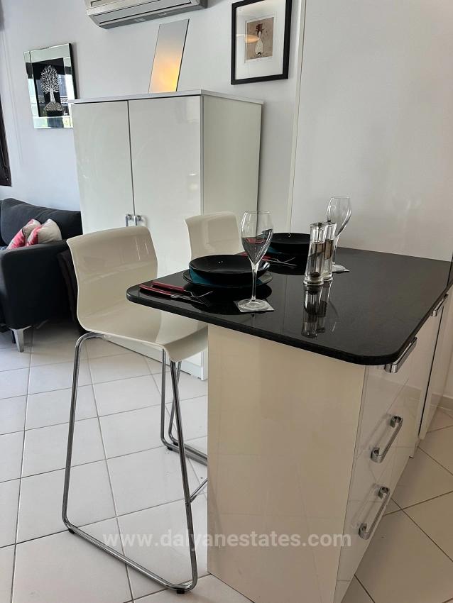 Nehirle Bütünleşen Modern Şıklık