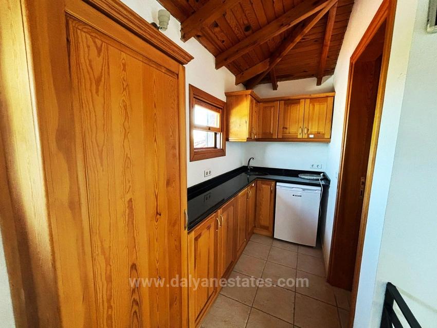 Doğayla Fısıldaşan Zamansız Bir Villa