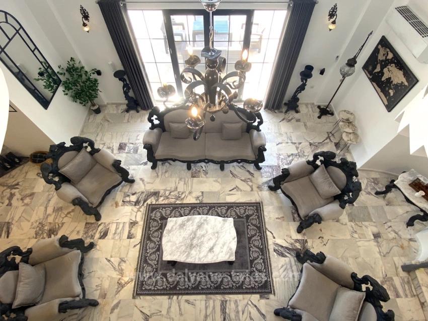 Dalyan Okçular Da Geniş Arsa Üzerinde Satılık Müstakil Villa