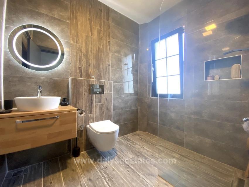 Dalyan Okçular Da Geniş Arsa Üzerinde Satılık Müstakil Villa