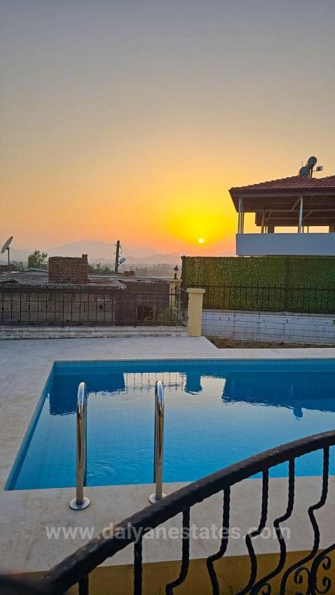 Dalaman Şerefler Mah. Satılık 3+1 Villa - 362 m²