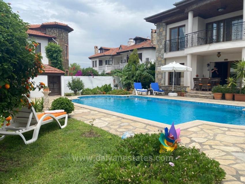 Ortaca Dalyan Mah. Satılık 4+1 Villa - 500 m²