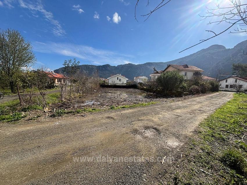 Muğla Dalyan Arıkbaşı’nda Satılık Konut İmarlı Köşe Parsel