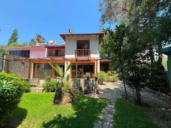 Dalyan Merkezde Gizli Bahçeye Sahip Satılık Dubleks