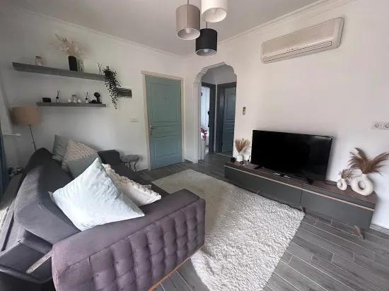 Dalyanda 1. kat apart ve geniş güzel bahçe