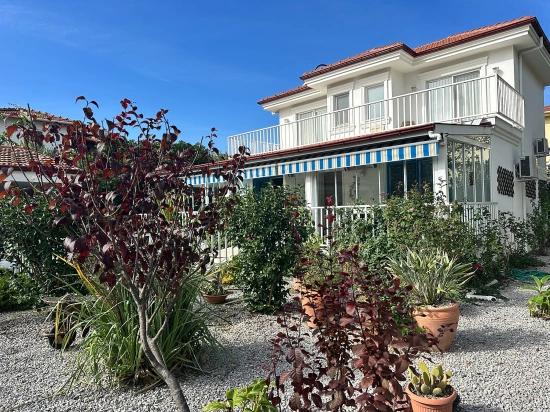 Maras, Dalyan’ın Kalbinde Kaya Mezarları Manzaralı Büyüleyici Özel Villa