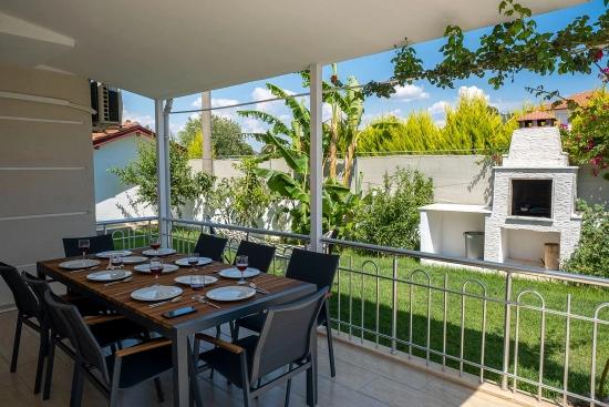 Gülpınar’da Saklı Ve Zarif 4 Yatak Odalı Villa – Villa İnci