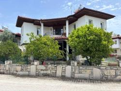 Dalyan Gülpınar Da Site İçerisinde Satılık Villa