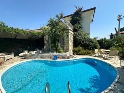 Ortaca Okçular Mah. Satılık 2+1 Villa - 502 m²