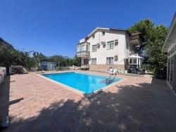 Ortaca Okçular Mah. Satılık 5+3 Müstakil Ev - 4.011 m²