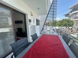 Nehirle Bütünleşen Modern Şıklık