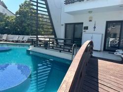 Nehirle Bütünleşen Modern Şıklık