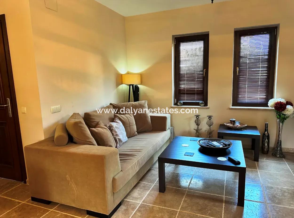 Dalyan Gülpınarda Kapodakya Taşından Yapılmış Konak Tarzı Villa