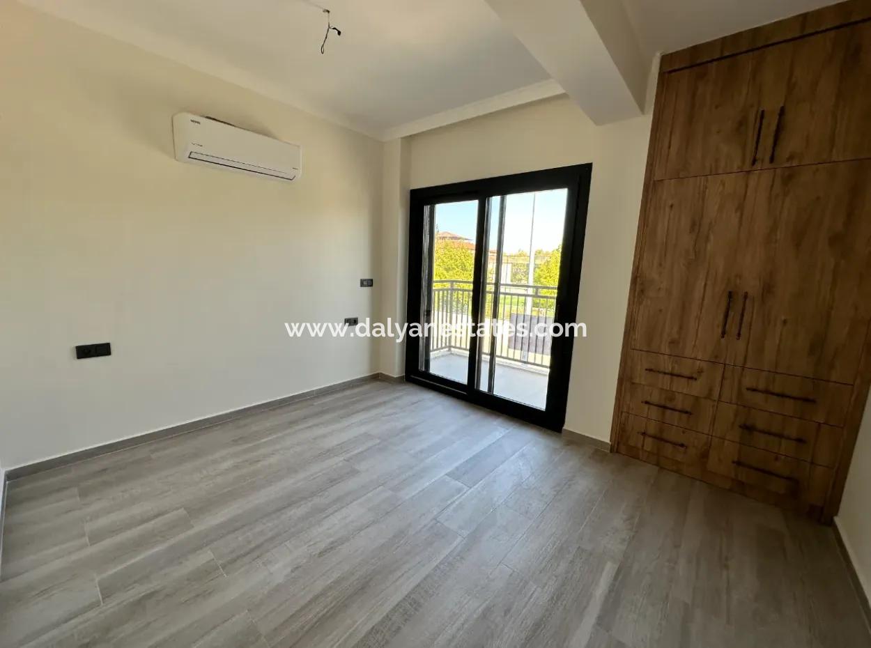 Dalyan Metinler  De Satılık Villa