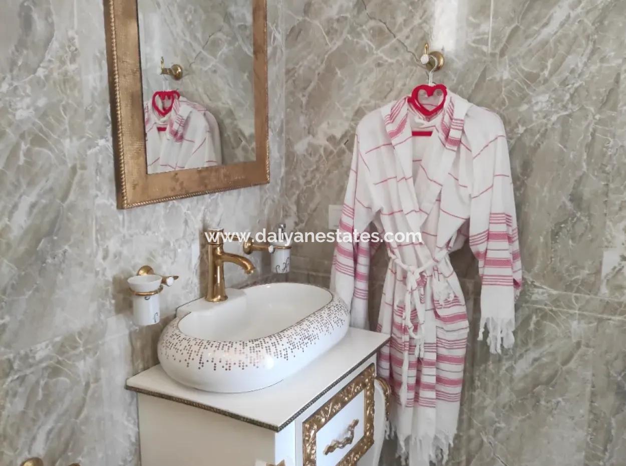 Dalyan Gökbel De Full İztuzu Plajı Ve Deniz Manzaralı Satılık Villa