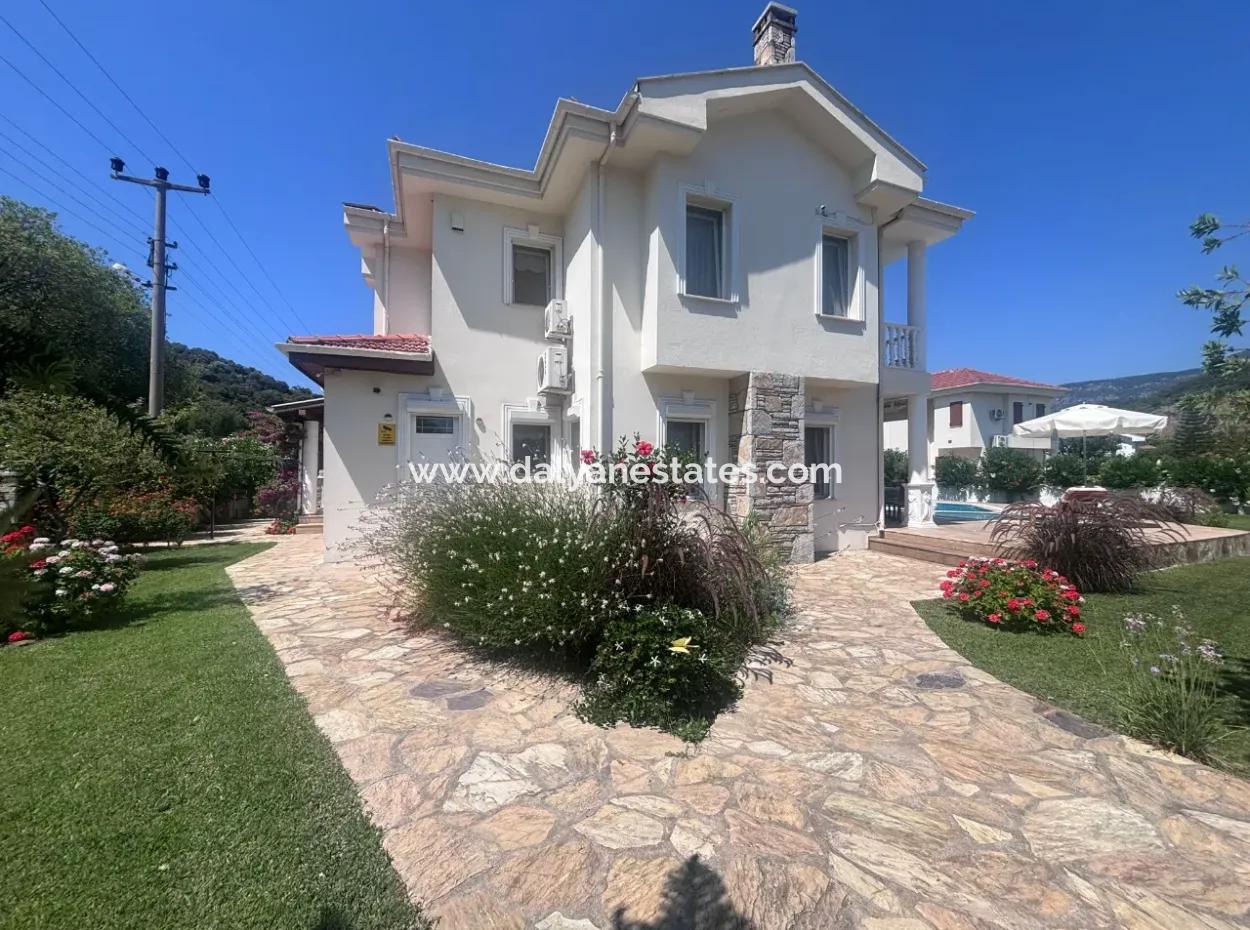 Dalyan Maraş 'Ta Kral Mezarları Manzaralı Eşsiz Villa