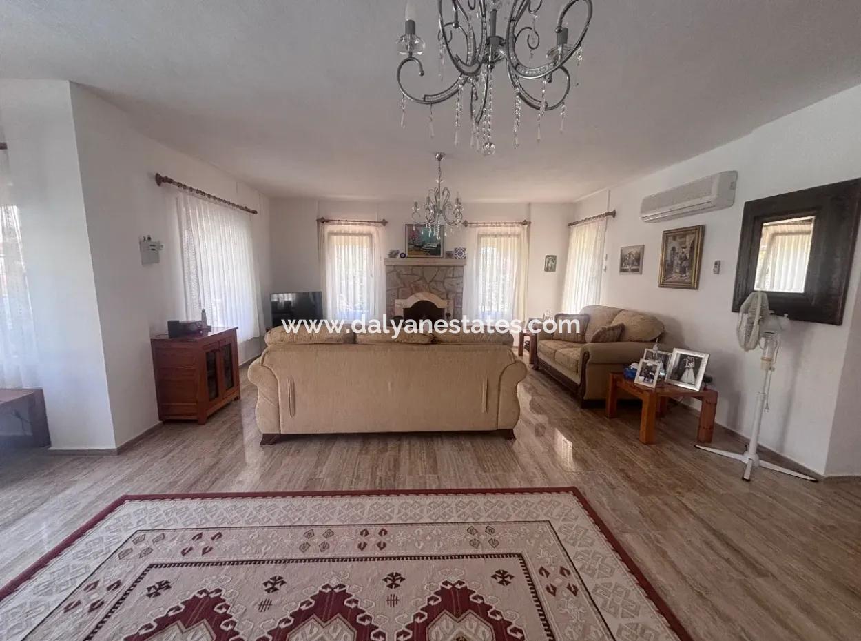Dalyan Maraş 'Ta Kral Mezarları Manzaralı Eşsiz Villa