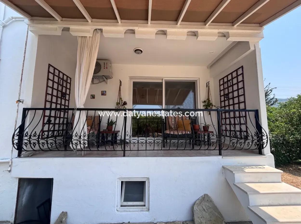 Okcular 3+2 Mustakıl Ev Ve Arsa