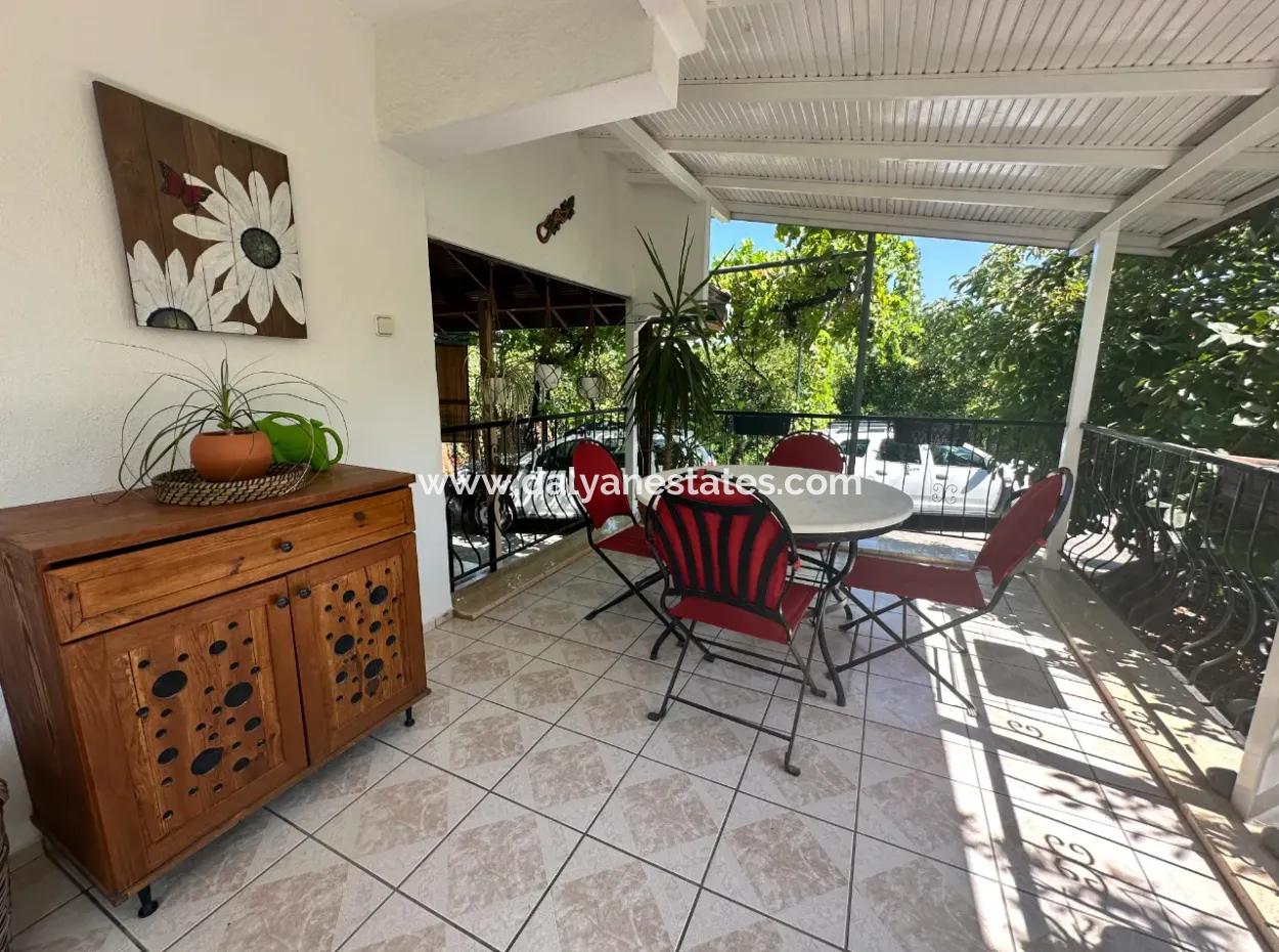 Okcular 3+2 Mustakıl Ev Ve Arsa