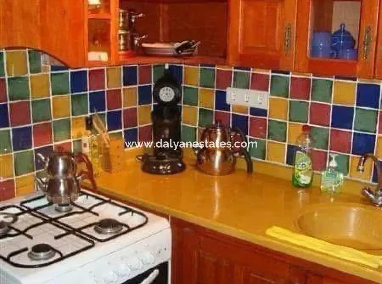 Dalyan Arıkbaşı Nda Satılık 1357 M2 Arsa İçersinde Bungalow