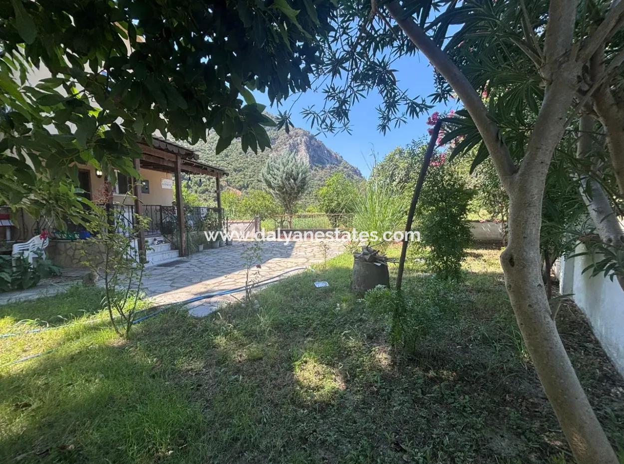 Dalyan Marmarlı Da 4011 M2 Arsa İçerisinde Satılık Villa