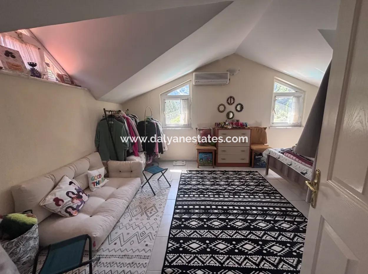 Dalyan Marmarlı Da 4011 M2 Arsa İçerisinde Satılık Villa