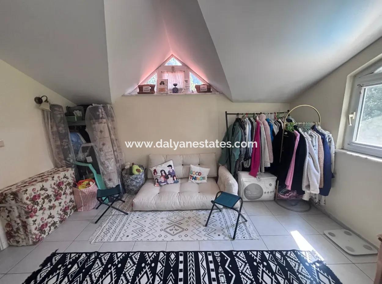 Dalyan Marmarlı Da 4011 M2 Arsa İçerisinde Satılık Villa