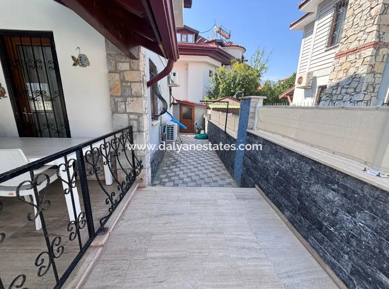 Dalyan Merkez 'De Satılık Triplex Villa