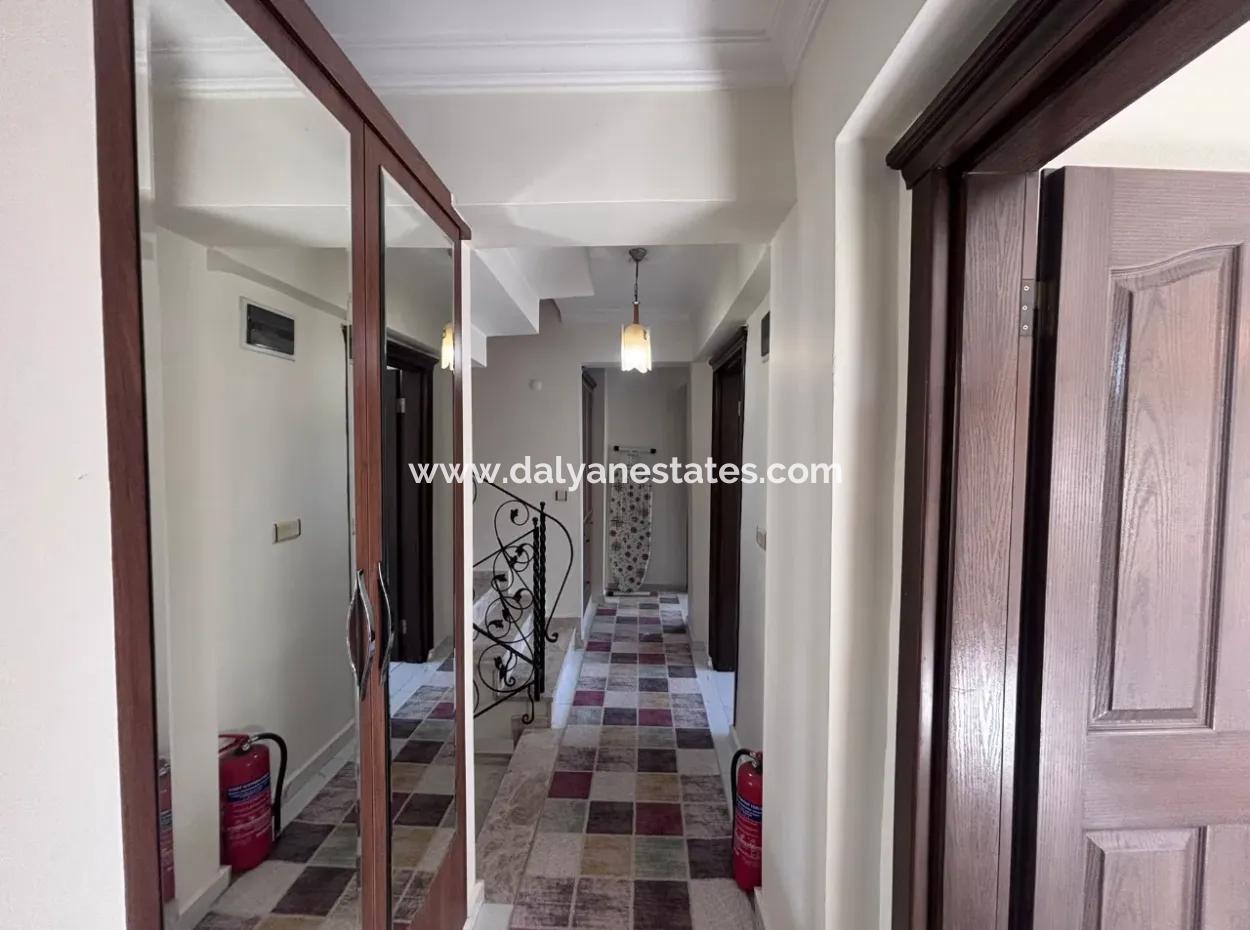 Dalyan Merkez 'De Satılık Triplex Villa