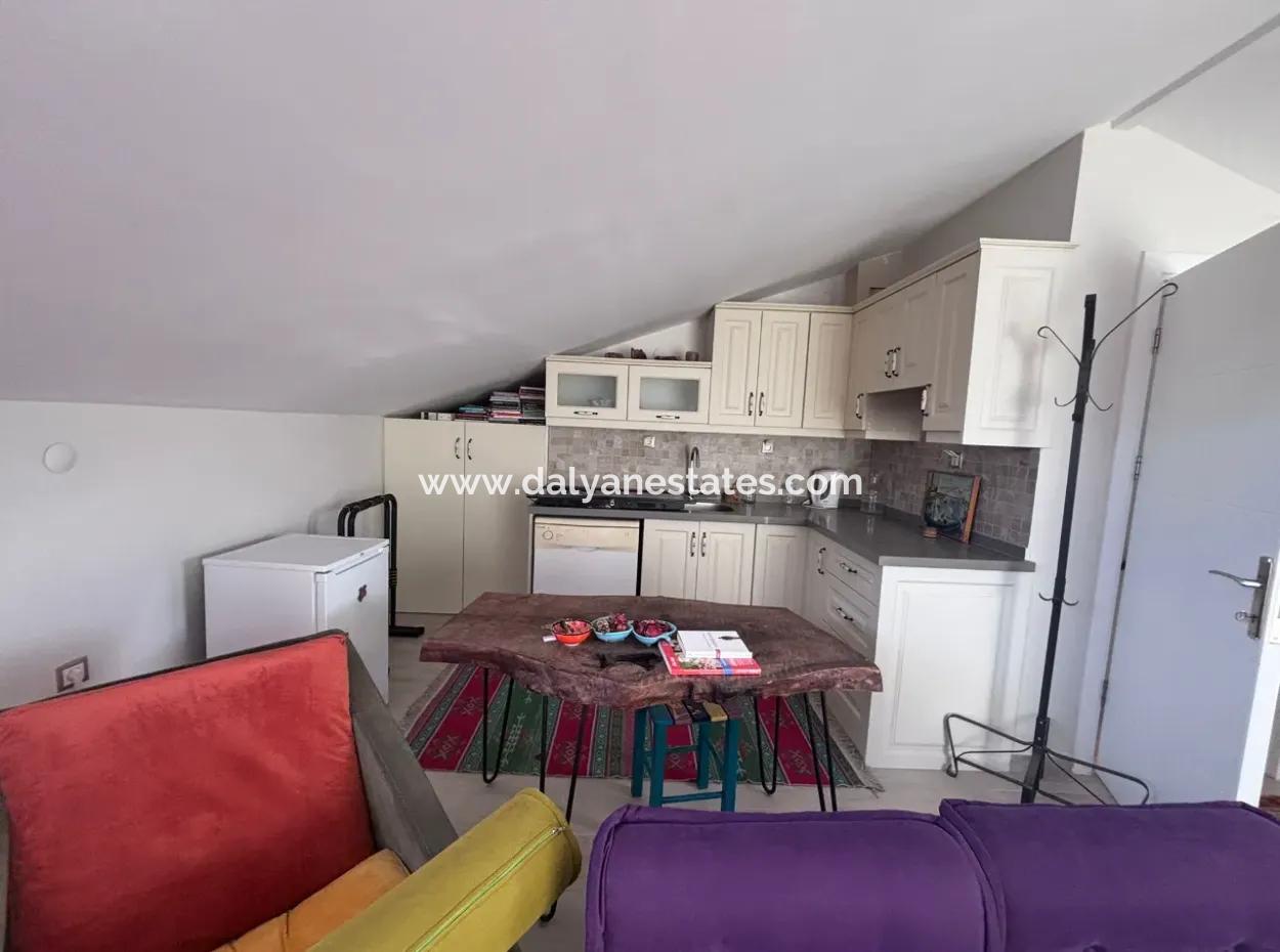 Dalyan Merkezde Satılık Tripleks Villa