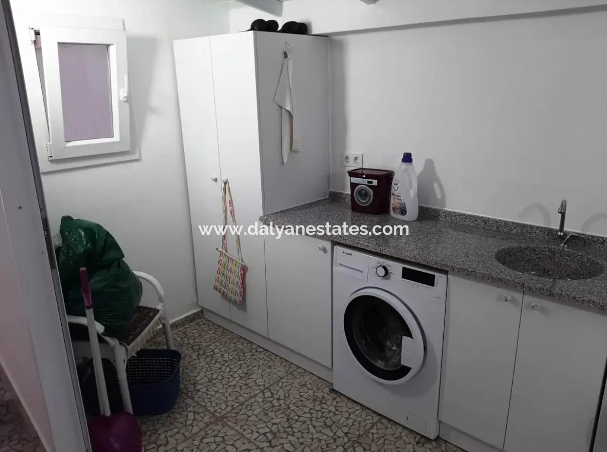 Dalyan Osmanağalarda Satılık Müstakil Villa