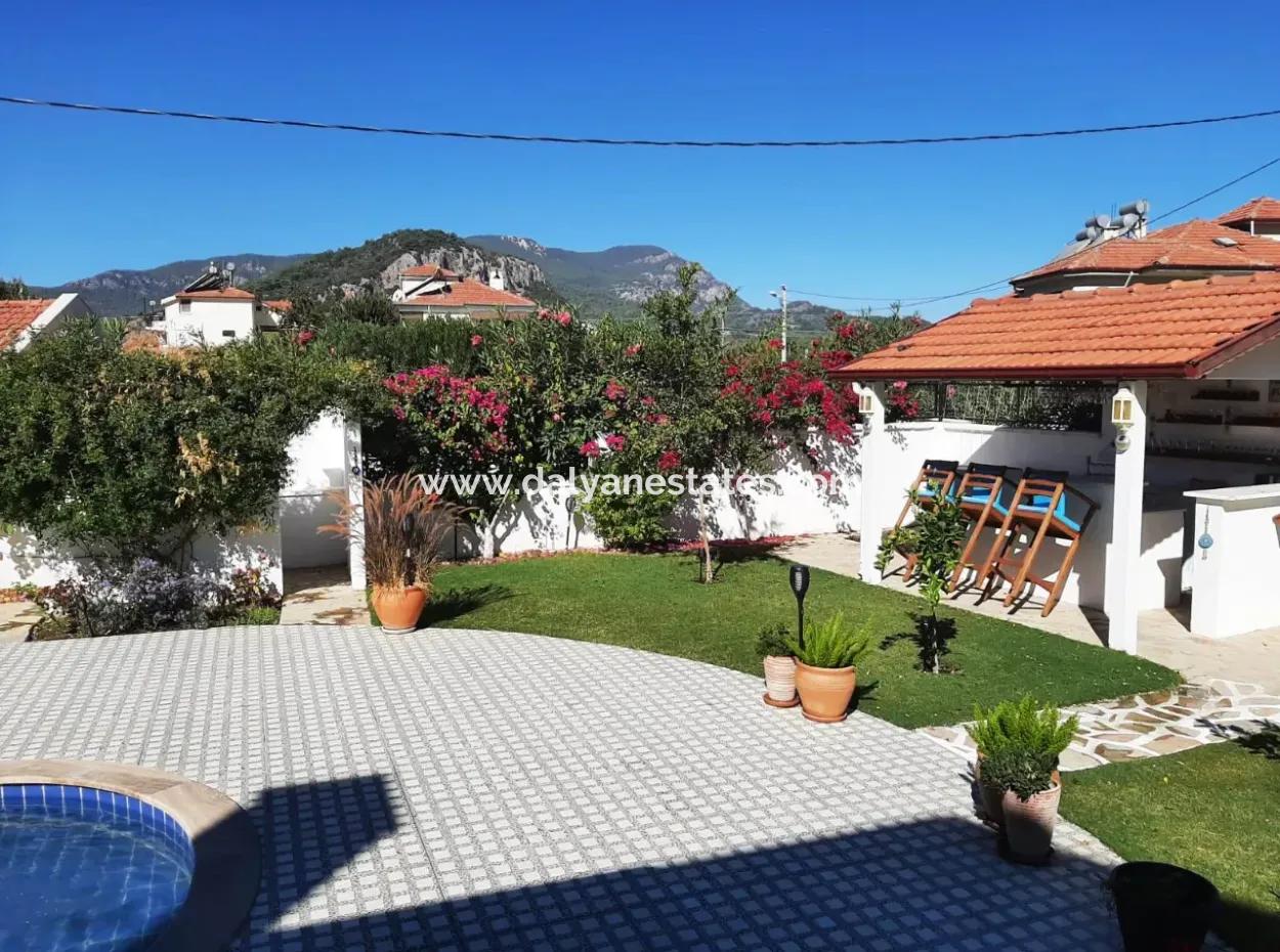 Dalyan Osmanağalarda Satılık Müstakil Villa
