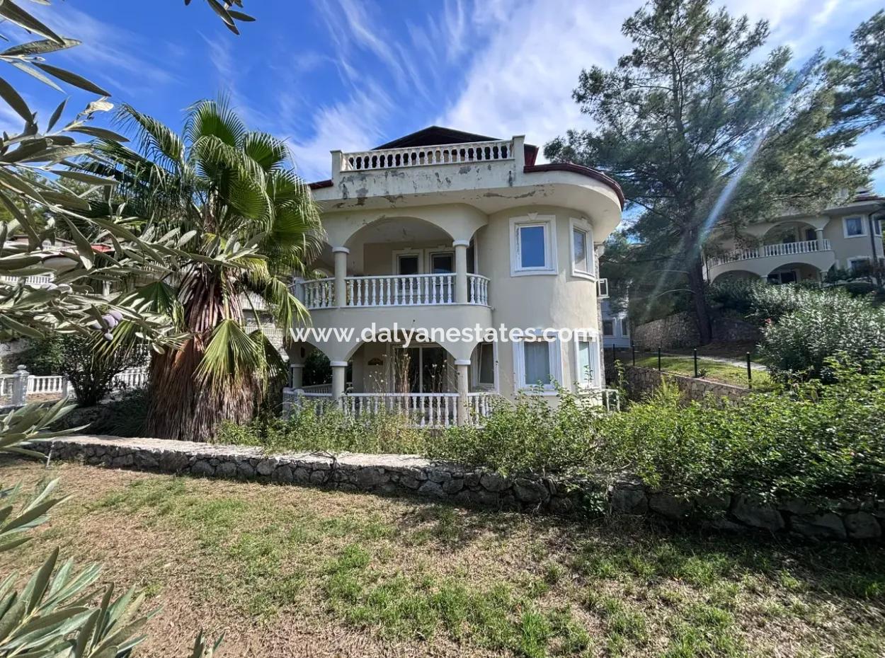 Exclusive Renovation Opportunity İn Akkaya Valley