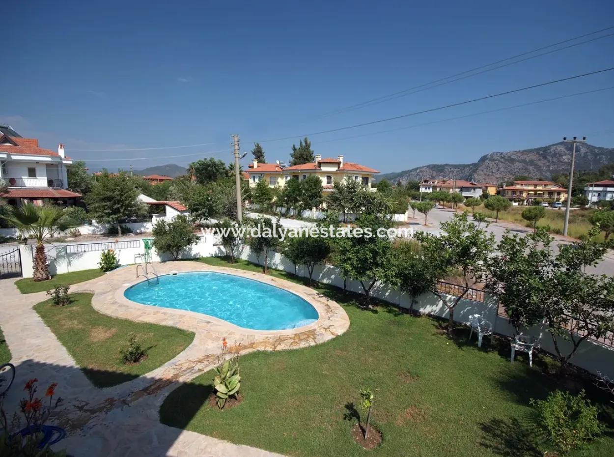 3+1 Sitesinde Mesken Villa