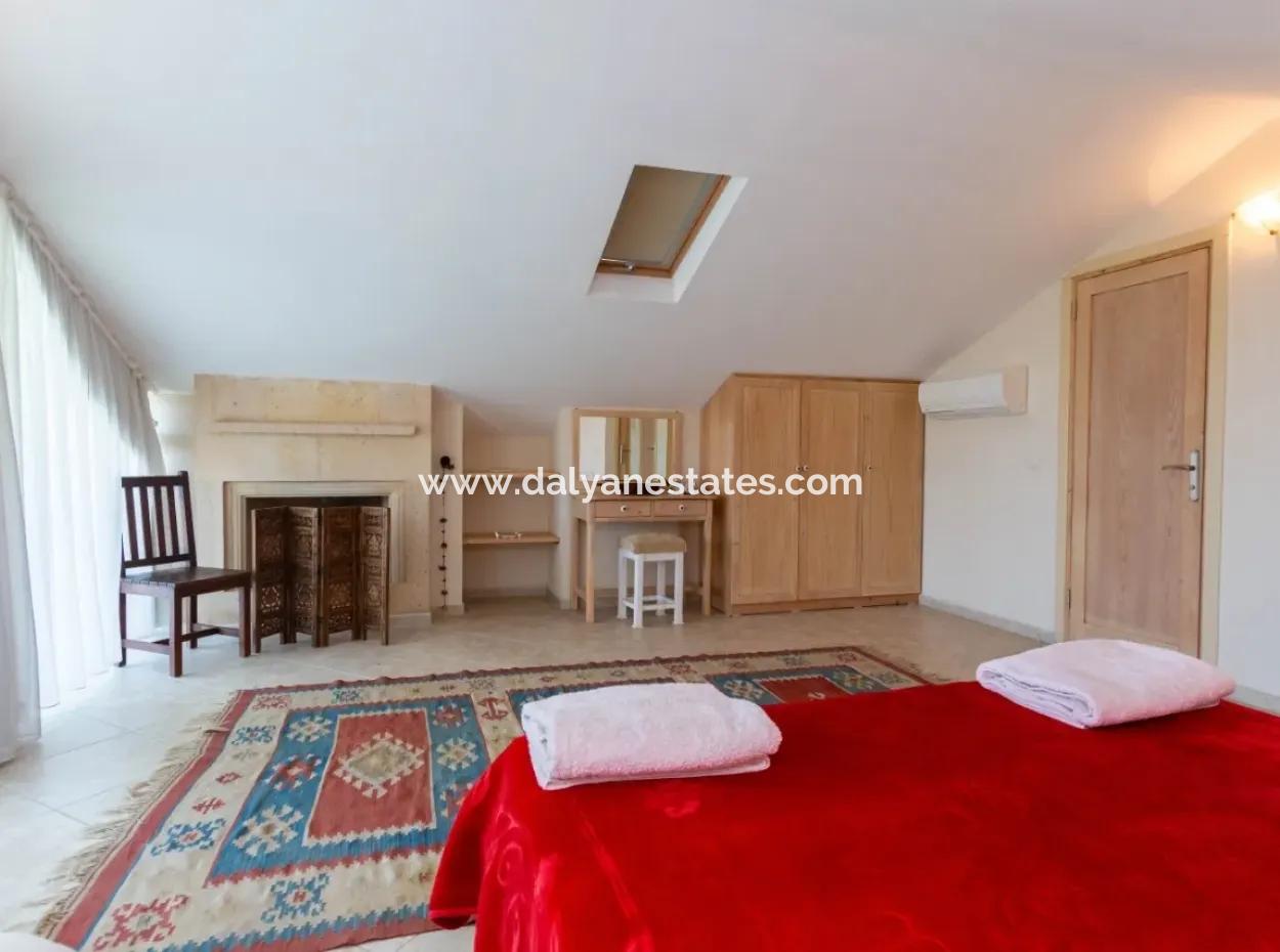 Villa İrem - Dalyan Gökbel Köyünde, Deniz Ve Plaj Manzaralı 4 Yatakodalı Müstakil Villa.
