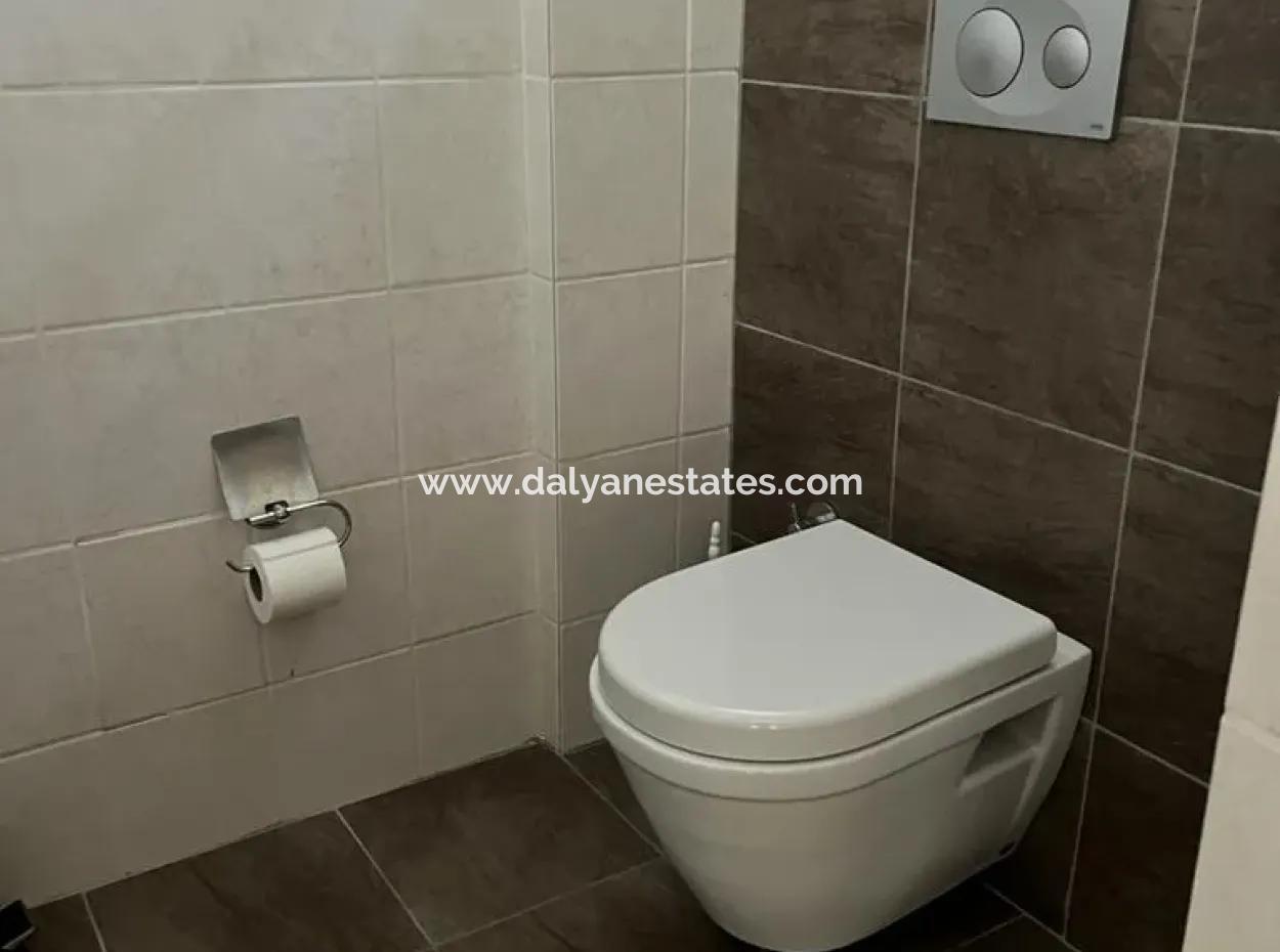 Dalyan Okçular Da 1000 M2 Arsa İçersinde Satılık Villa