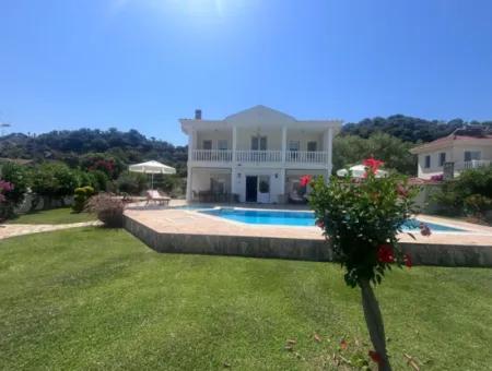 Dalyan Maraş 'Ta Kral Mezarları Manzaralı Eşsiz Villa