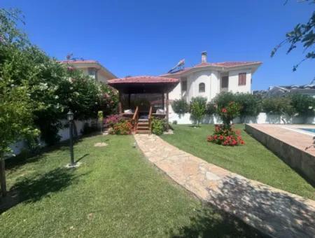 Dalyan Maraş 'Ta Kral Mezarları Manzaralı Eşsiz Villa