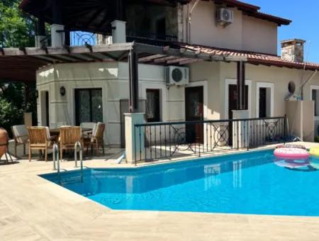 Dalyan Marmarlı Da Kiralık Villa