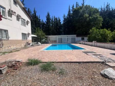 Dalyan Marmarlı Da 4011 M2 Arsa İçerisinde Satılık Villa