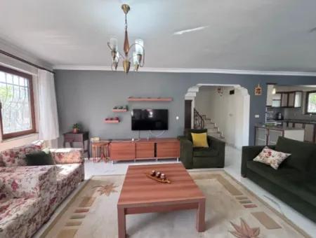 Dalyan Merkez 'De Satılık Triplex Villa