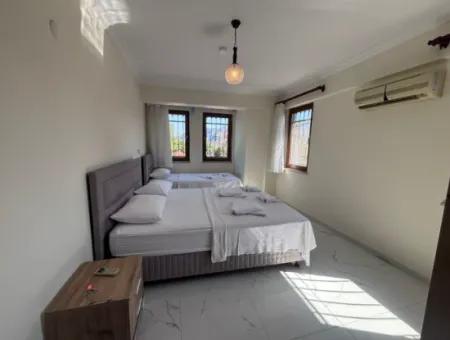 Dalyan Merkez 'De Satılık Triplex Villa