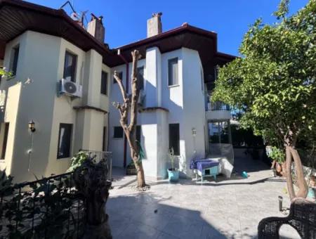 Dalyan Merkezde Satılık Bahçe Dubleksi