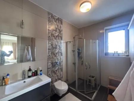 Dalyan Merkezde Satılık Tripleks Villa