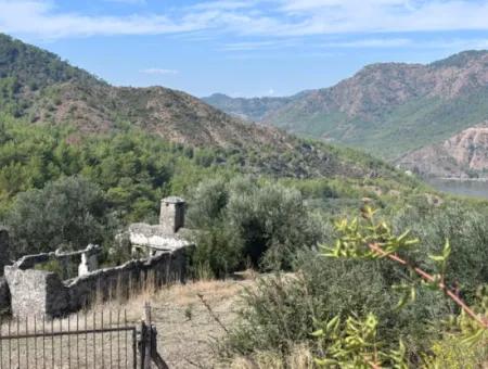 Exclusive Renovation Opportunity İn Akkaya Valley