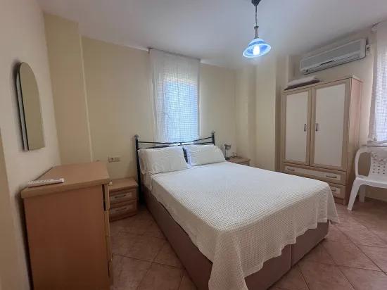 Gülpınar'da Dağ Manzaralı Ve Şehir Merkezine Yürüme Mesafesinde Müstakil Villa